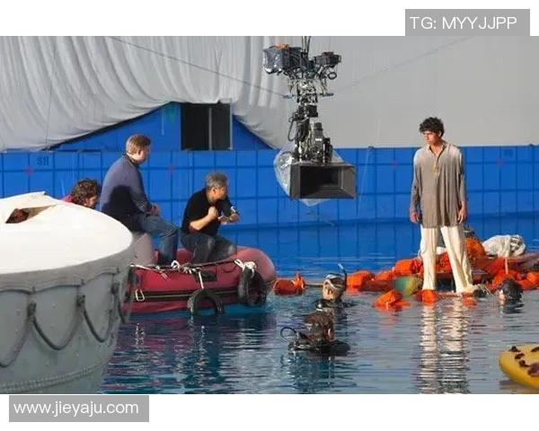 李安:从东西方文化交融中探索电影艺术的无限可能性与深刻内涵 李安:从东西方文化交融中探索电影艺术的无限可能性与深刻内涵