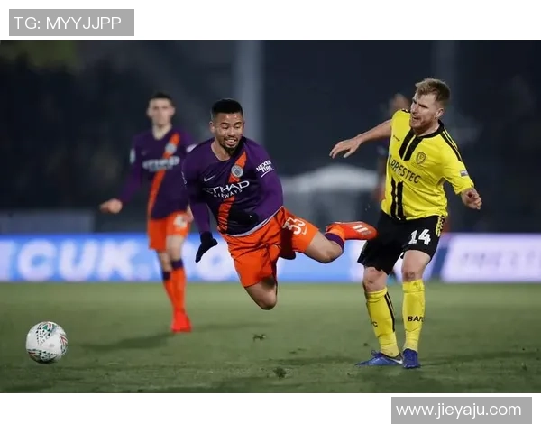 英甲激战伯顿迎战博尔顿争夺关键三分之战